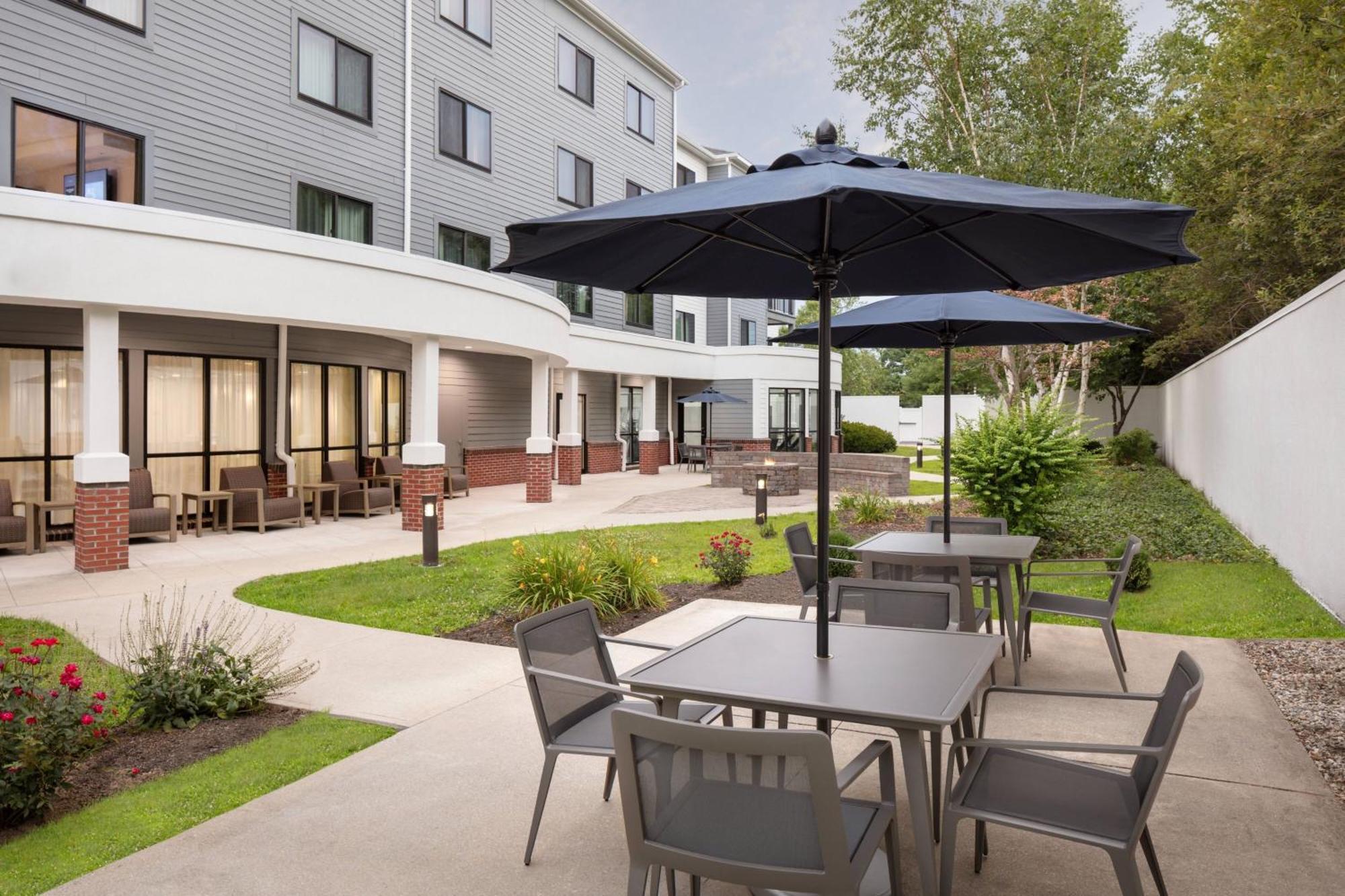Courtyard Portland Airport Hotell South Portland Eksteriør bilde